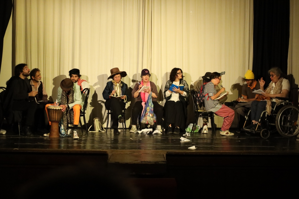 L'esito di un laboratorio di teatro dei Quartieri Teatrali al centro Astalli - Foto di Irene Garattoni